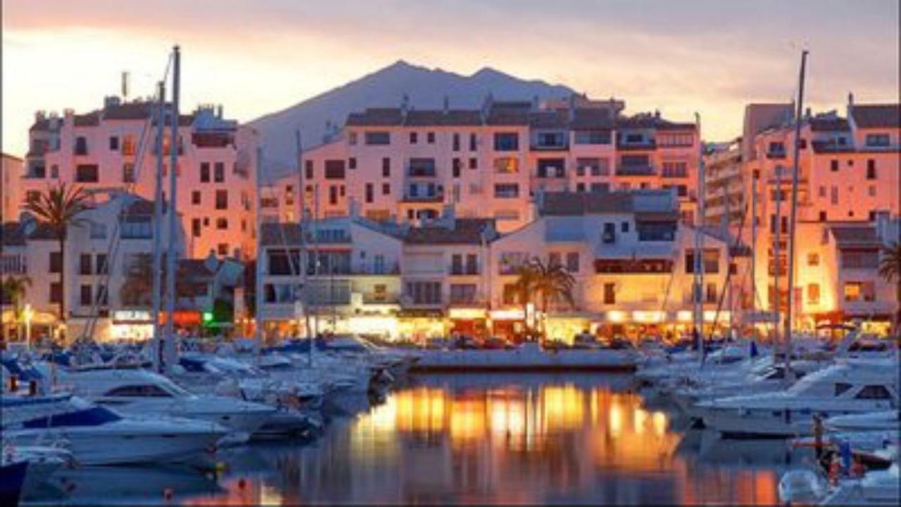 Sitio de Calahonda Mi Capricho 9A Beachfront- Apartment With Sea View - Costa Del Sol מראה חיצוני תמונה